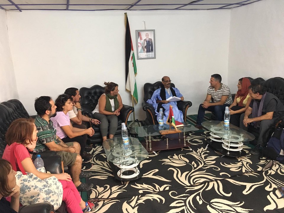 El Alcalde de Rota participa en una expedición a los campamentos de refugiados para visitar proyectos de colaboración con el pueblo saharaui