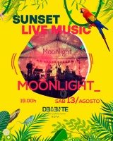 Sunset Live Music: Moonlight